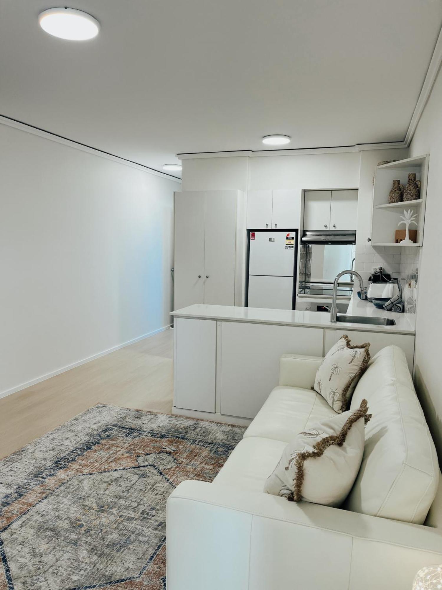 Bondi Beach Waves 2 Beachfront Apartment Sidney Dış mekan fotoğraf